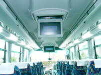大型バス　車内